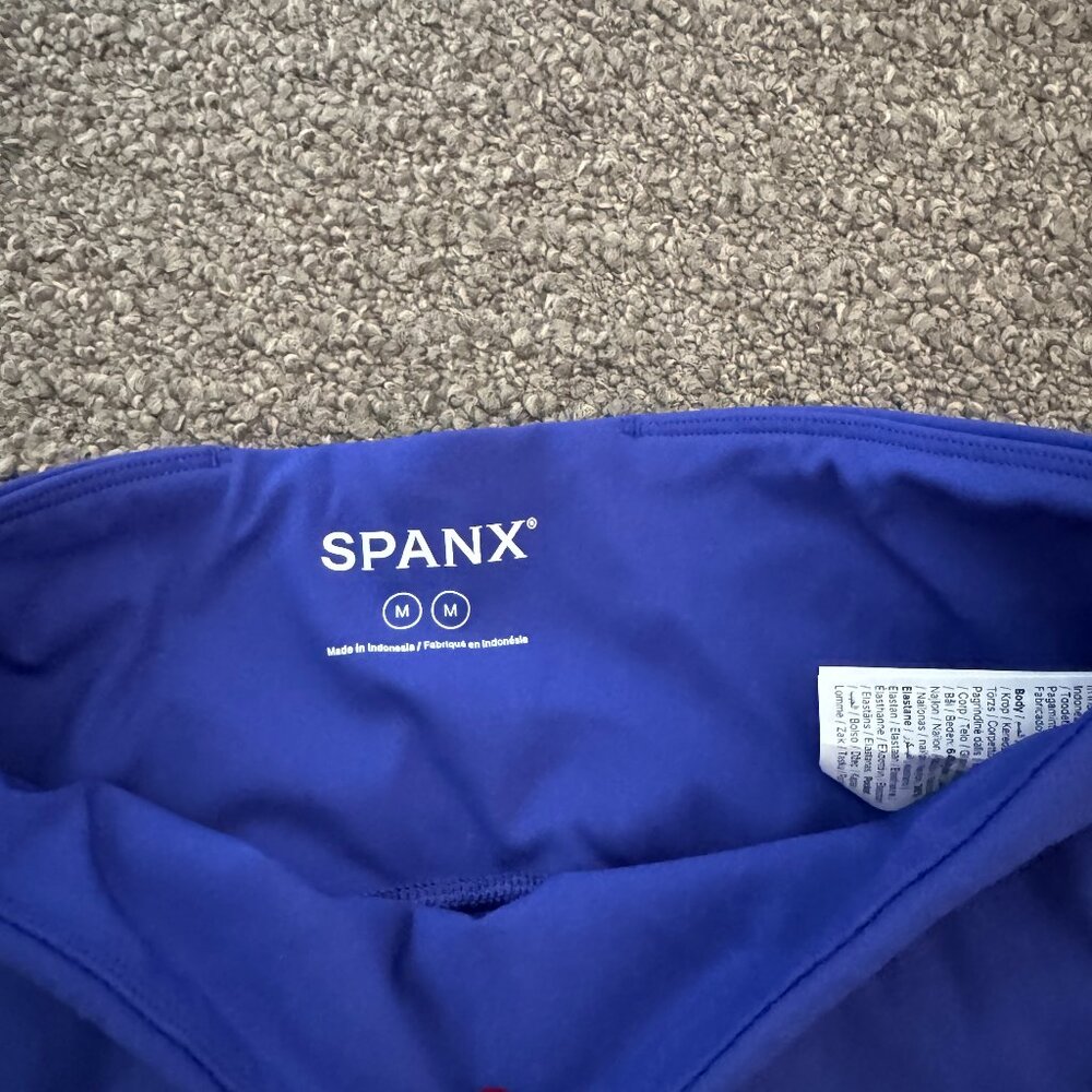 NWT - Spanx Booty Boost 7/8 Leggings